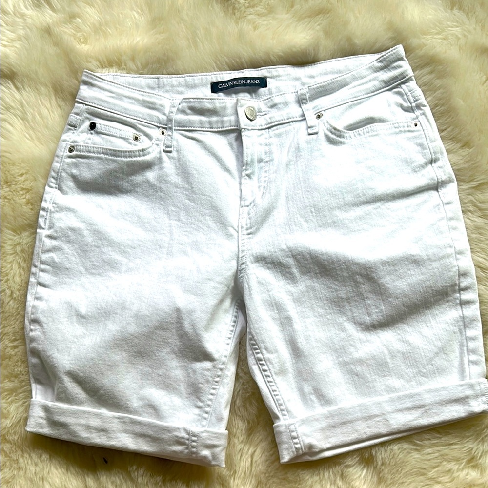 Calvin Klein White Bermuda Jean Shorts Crisp Casual Style